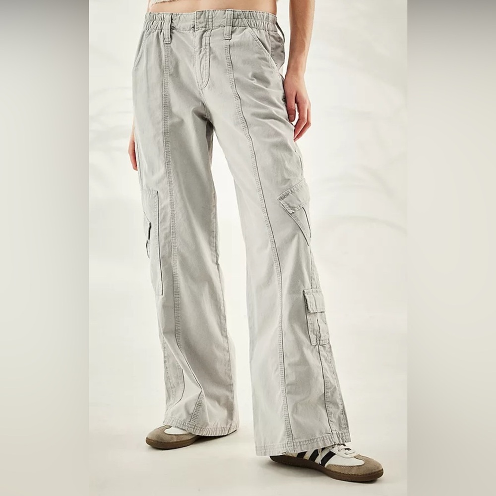 Urban Outfitters women’s BDG Gray Cargo Pants